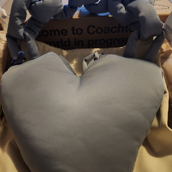 Coach Coachtopia Loop Puffy Heart Bag - Picture 7 of 9